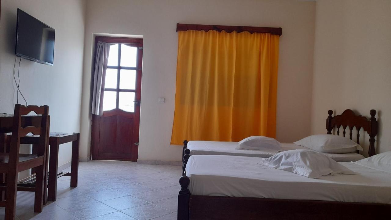 サル・レイ Residencial Rosa Criola Bed & Breakfast エクステリア 写真